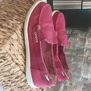 Like new , Walu pink canvas Crocs